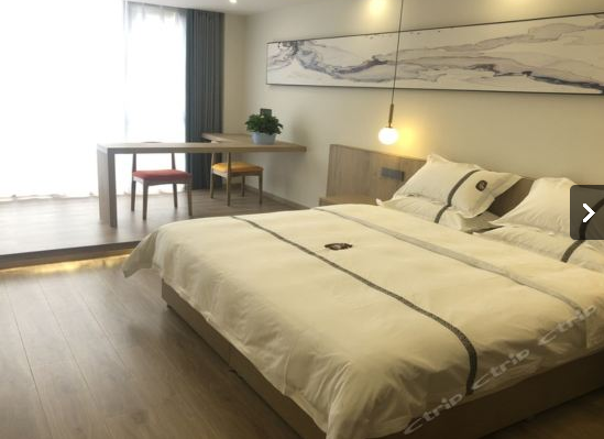 栖身这里，度已之心！欢迎入住酒店，经过一座城，寻觅一间房，消去您满身的疲劳，我们将以热情的服务，舒适的房间，期待您的到来。我们，在这里，等您来。