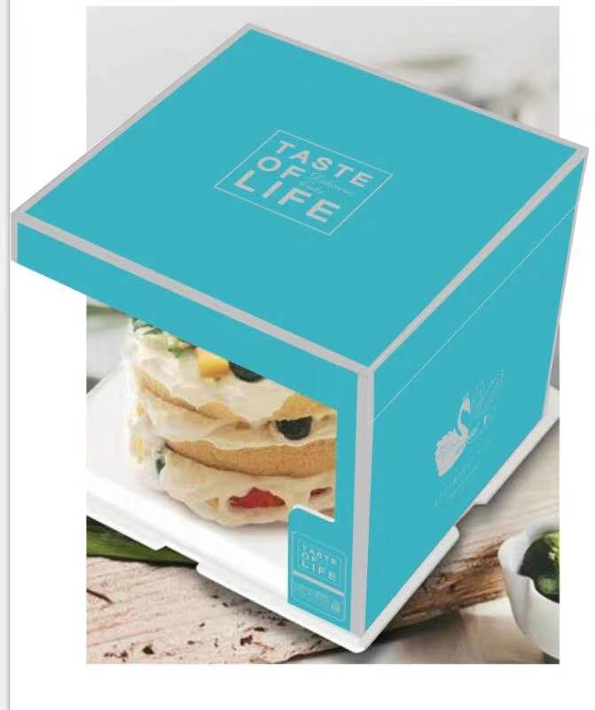   广汉华蓉装潢包装厂集设计、印刷、制作为一体，是一家专业制作、生产、加工与销售为一体的专业烘焙包装厂，主要生产蛋糕盒、西点盒、皇冠帽、纸盘等，我们秉承以客户为中心，以精美特别的设计，先进的技术，优质的产品，合理的价格，环保的理念，以“科技创造未来，品质打造市场”的企业目标，受到新老客户的青睐。